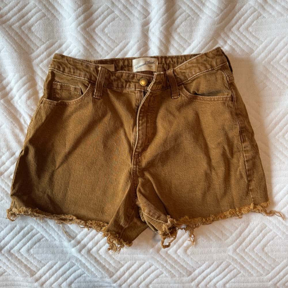 Universal Thread Tan Frayed Hem Jean Shorts